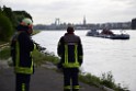 Schiff 1 Koeln in Hoehe der Koelner Zoobruecke P193